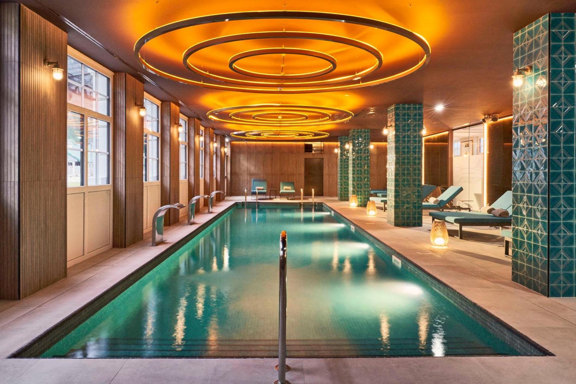 Canfranc Estacion, A Royal Hideaway Hotel - Gran Lujo Exterior photo The spa at The Ivy Spa