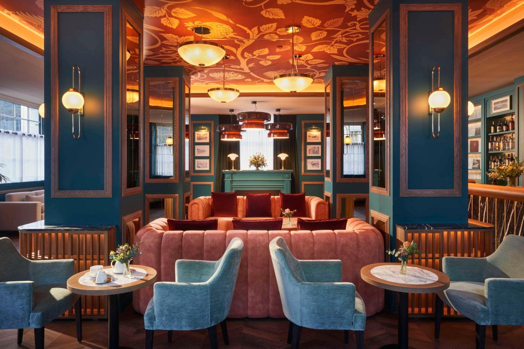 Canfranc Estacion, A Royal Hideaway Hotel - Gran Lujo Exterior photo The Library at The Ivy, St John's Wood
